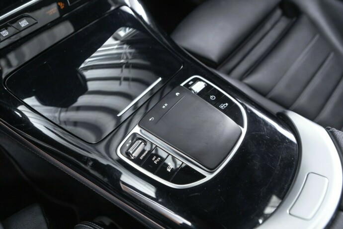 mercedes-benz-eqc400-elektrisitet-2021-big-17