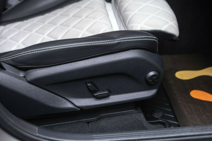 mercedes-benz-eqc400-elektrisitet-2021-big-31
