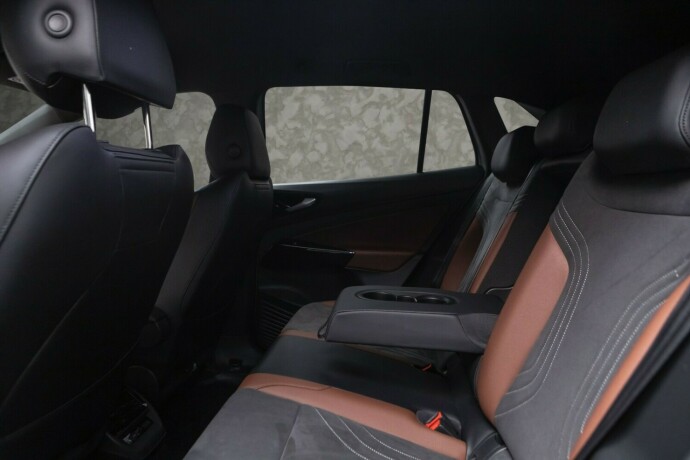 volkswagen-id4-elektrisitet-2021-big-21