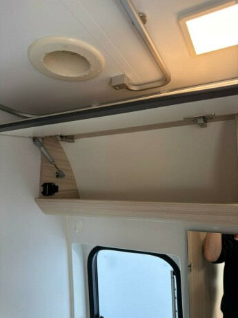adria-twin-640sl-diesel-2024-big-35
