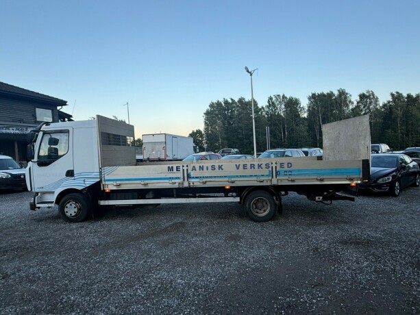 renault-20-diesel-2012-big-10