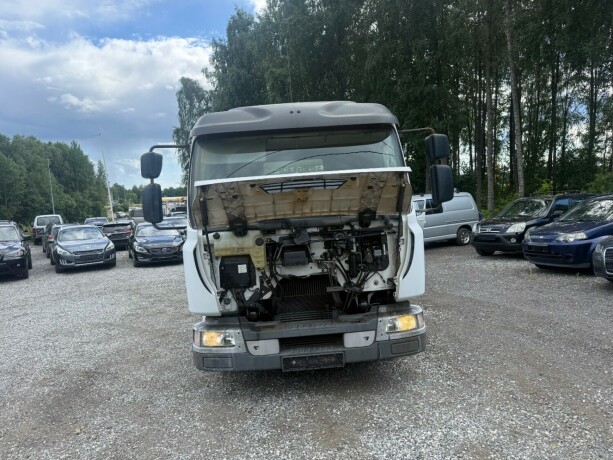 renault-20-diesel-2012-big-21