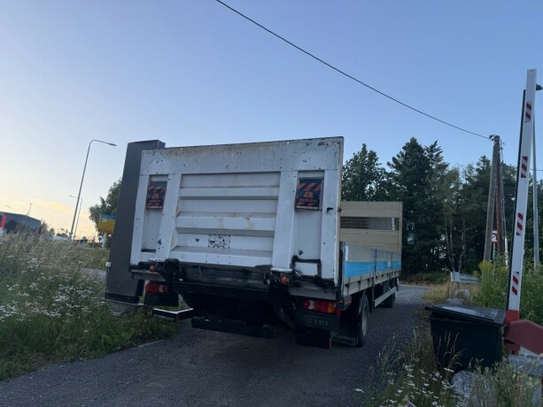 renault-20-diesel-2012-big-4