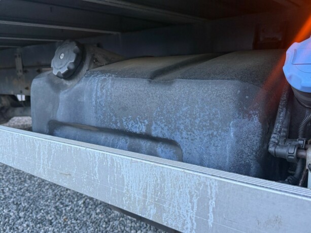 renault-20-diesel-2012-big-30