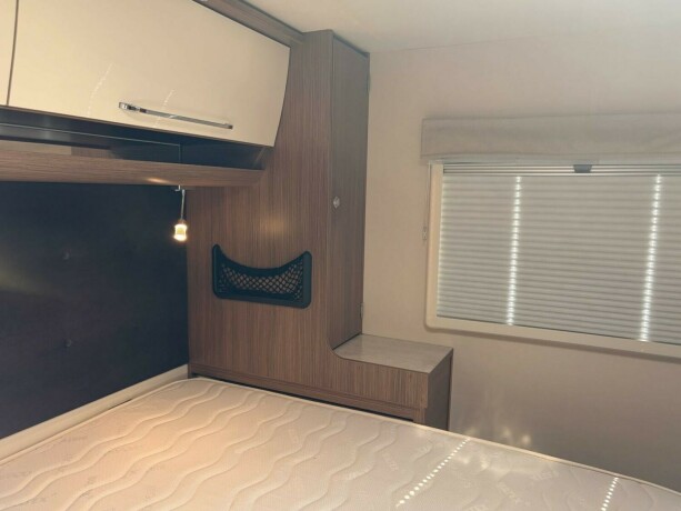 itineo-740-topputgave-queensbed-senkeseng-44-tonn-totalvekt-stekeovn-skinn-diesel-2017-big-93