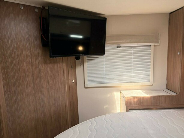 itineo-740-topputgave-queensbed-senkeseng-44-tonn-totalvekt-stekeovn-skinn-diesel-2017-big-87
