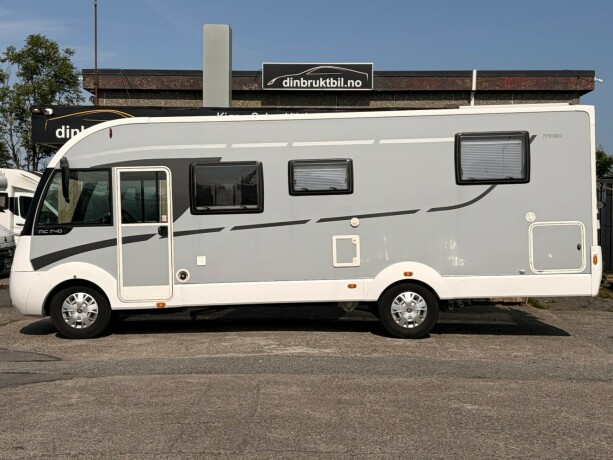 itineo-740-topputgave-queensbed-senkeseng-44-tonn-totalvekt-stekeovn-skinn-diesel-2017-big-7