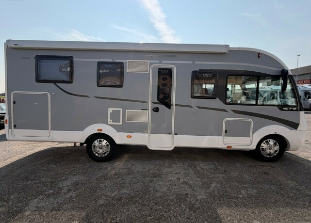 itineo-740-topputgave-queensbed-senkeseng-44-tonn-totalvekt-stekeovn-skinn-diesel-2017-big-3