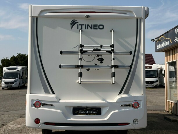 itineo-740-topputgave-queensbed-senkeseng-44-tonn-totalvekt-stekeovn-skinn-diesel-2017-big-5