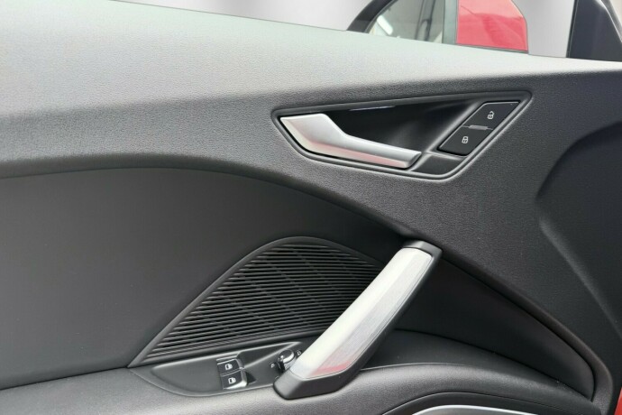 audi-tt-bensin-2015-big-47