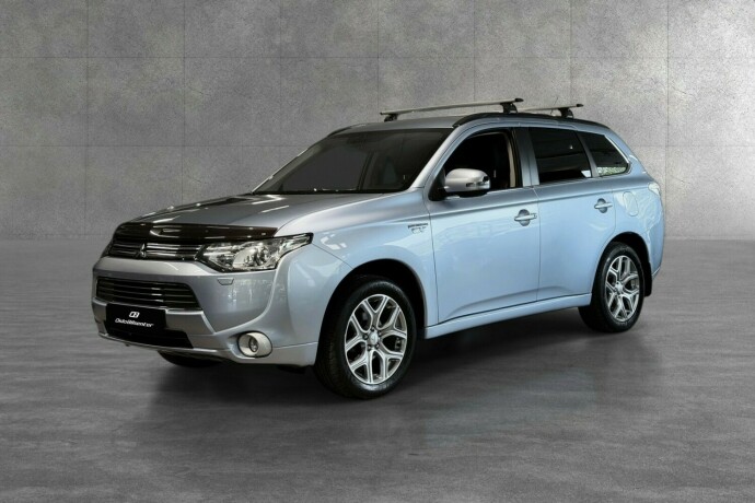 mitsubishi-outlander-elektrisitetbensin-2014-big-2