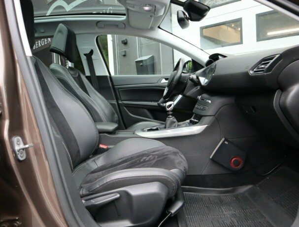 peugeot-308-bensin-2015-big-8