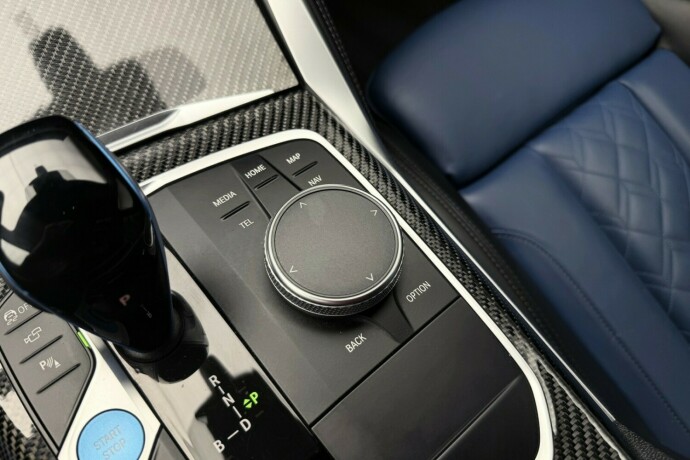 bmw-i4-elektrisitet-2023-big-33