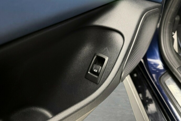 bmw-i4-elektrisitet-2023-big-36