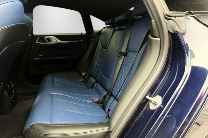 bmw-i4-elektrisitet-2023-big-38