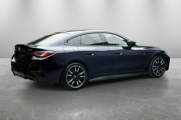 bmw-i4-elektrisitet-2023-big-39