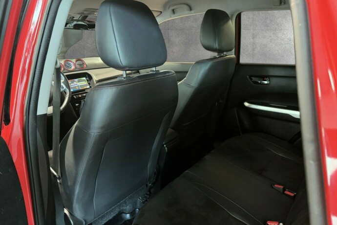 suzuki-vitara-bensin-2016-big-13