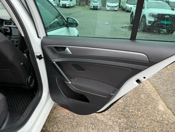 volkswagen-e-golf-vii-elektrisitet-2019-big-28