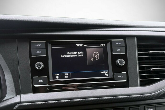 volkswagen-transporter-diesel-2021-big-30