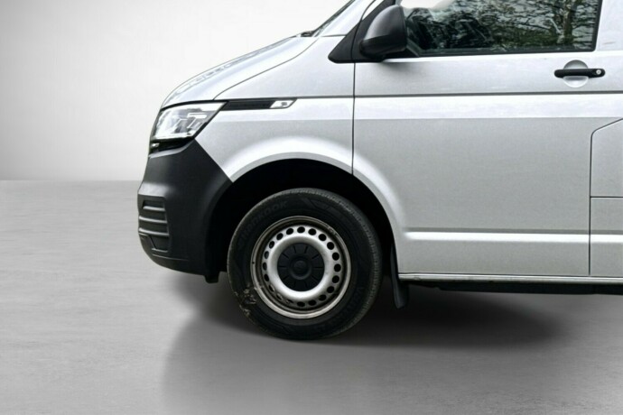 volkswagen-transporter-diesel-2021-big-6
