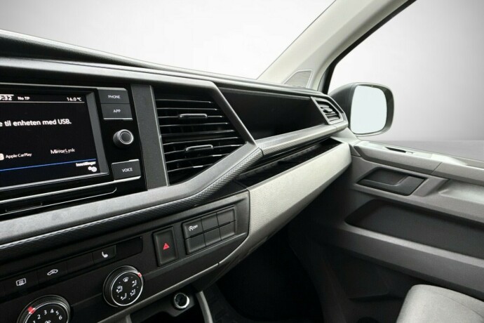 volkswagen-transporter-diesel-2021-big-32