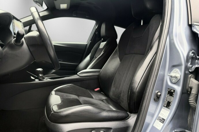 toyota-c-hr-elektrisitetbensin-2021-big-8