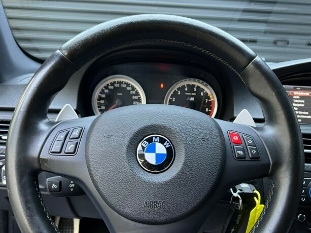 bmw-m3-bensin-2010-big-23