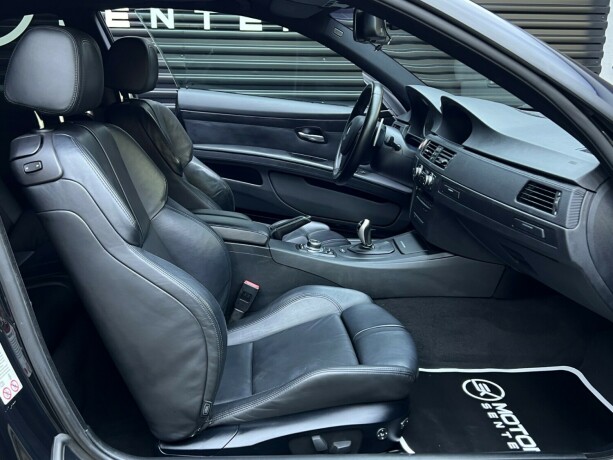 bmw-m3-bensin-2010-big-42