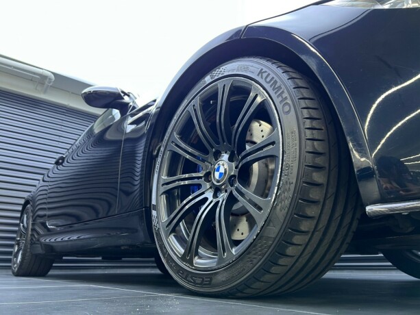 bmw-m3-bensin-2010-big-15