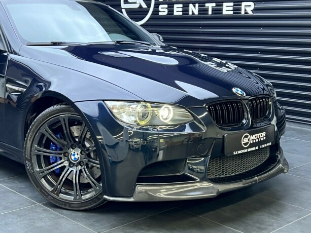 bmw-m3-bensin-2010-big-4