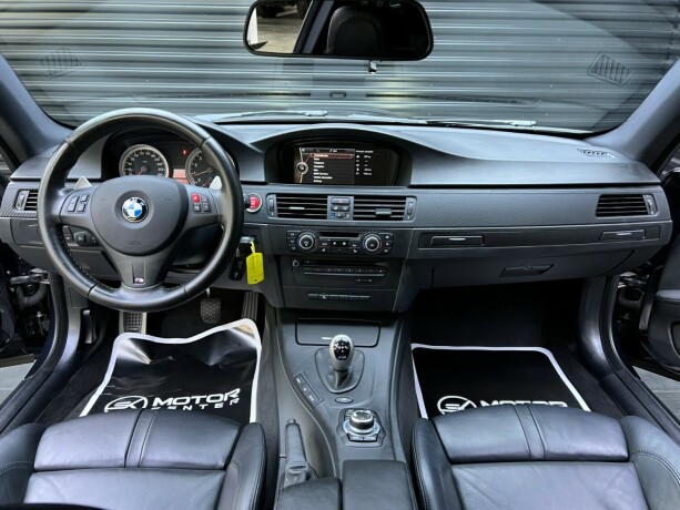 bmw-m3-bensin-2010-big-18