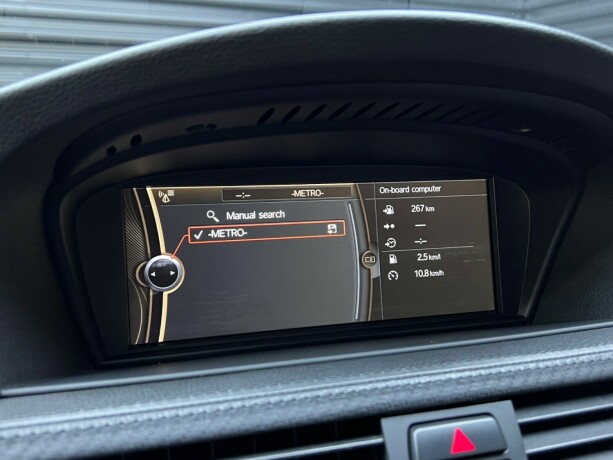 bmw-m3-bensin-2010-big-31