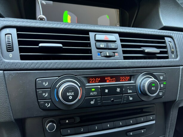 bmw-m3-bensin-2010-big-32