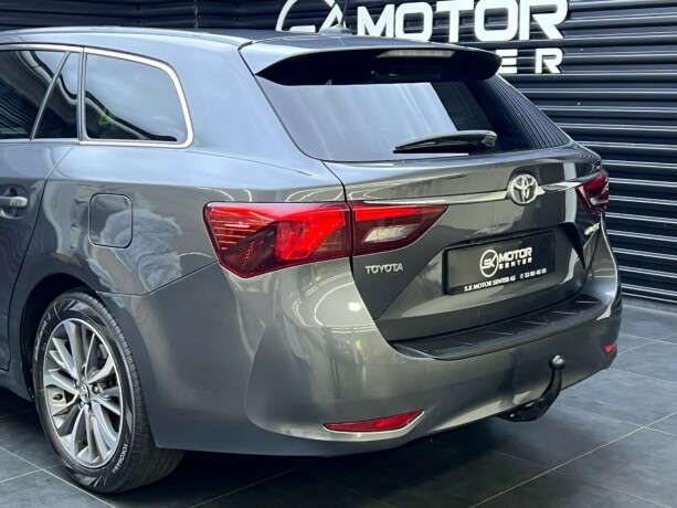 toyota-avensis-bensin-2015-big-5