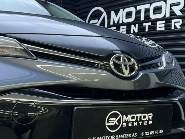 toyota-avensis-bensin-2015-big-4