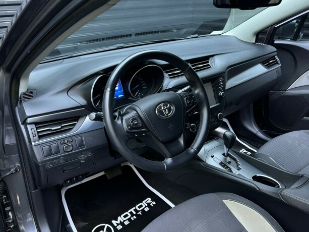 toyota-avensis-bensin-2015-big-9