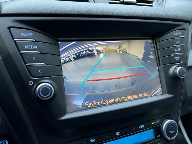 toyota-avensis-bensin-2015-big-18