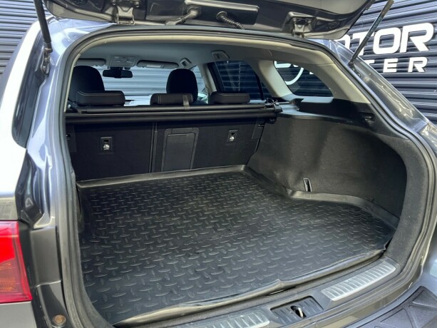 toyota-avensis-bensin-2015-big-33