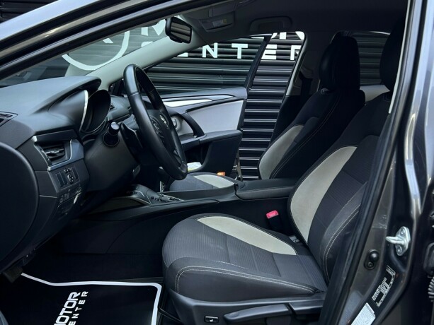 toyota-avensis-bensin-2015-big-29