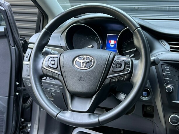 toyota-avensis-bensin-2015-big-11