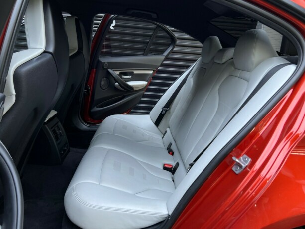 bmw-m3-bensin-2015-big-58