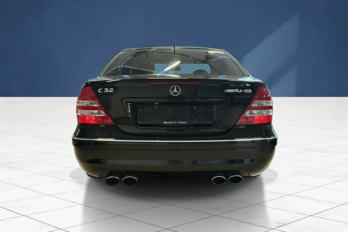 mercedes-benz-c32-bensin-2001-big-5