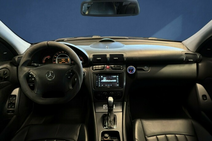 mercedes-benz-c32-bensin-2001-big-17