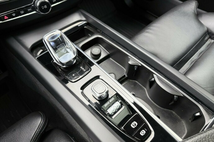 volvo-xc-60-elektrisitetbensin-2021-big-26