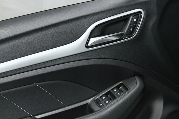 mg-zs-ev-elektrisitet-2020-big-16