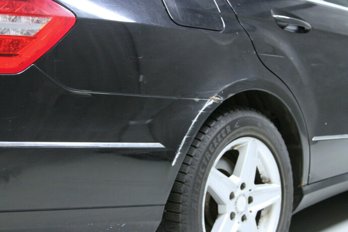 mercedes-benz-e-klasse-diesel-2010-big-17