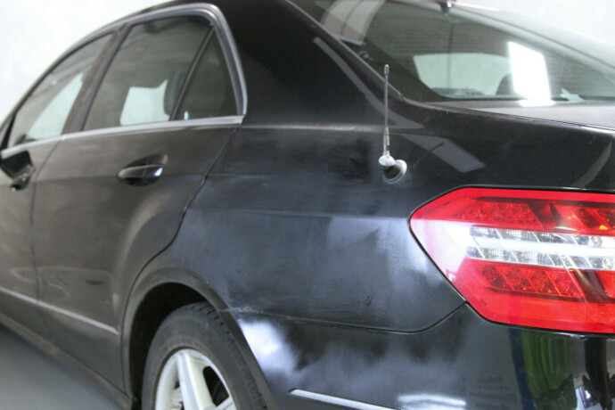 mercedes-benz-e-klasse-diesel-2010-big-16
