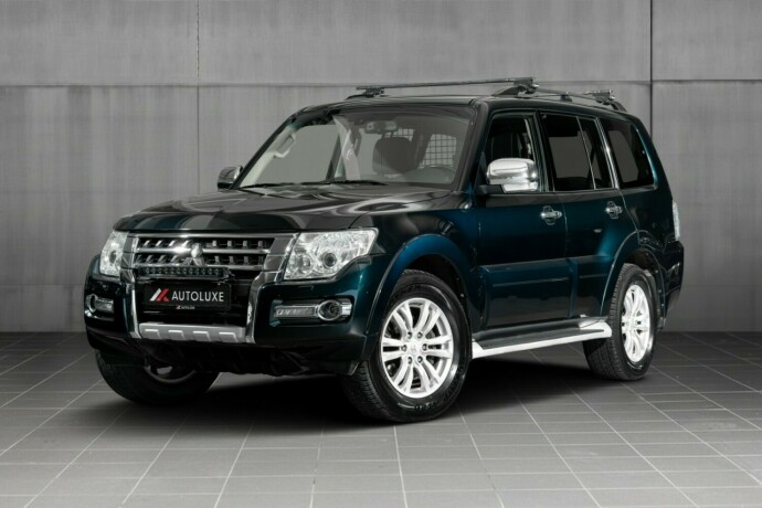 mitsubishi-pajero-diesel-2016-big-0