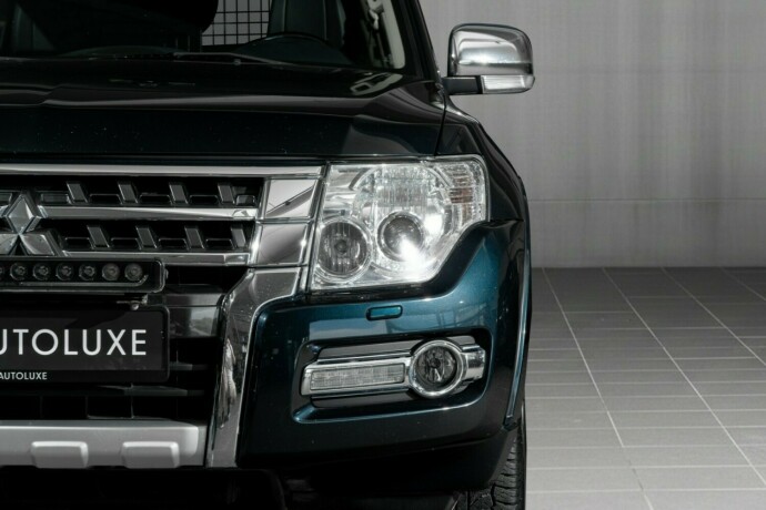 mitsubishi-pajero-diesel-2016-big-4
