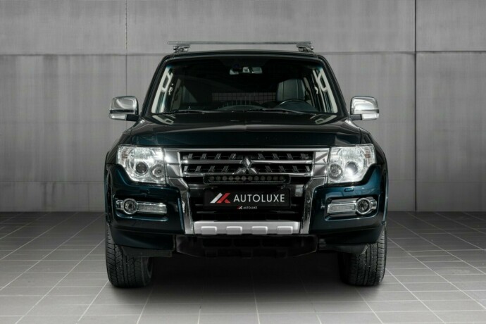 mitsubishi-pajero-diesel-2016-big-3